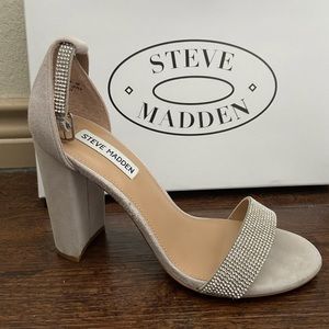 Steve Madden Silver Heels✨✨